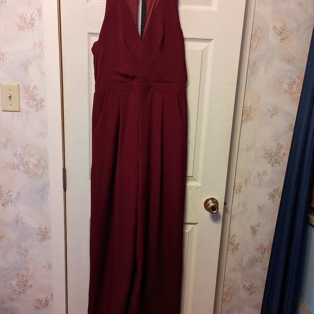 Jumpsuit worn once size large has pockets